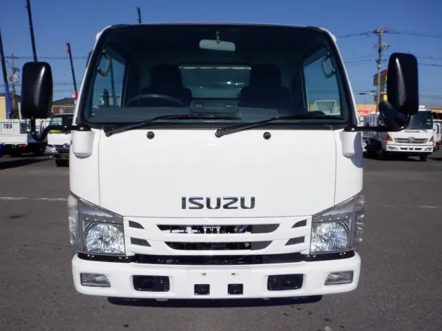 いすゞ エルフ 2RG-NKR88AD(2WD)の写真4