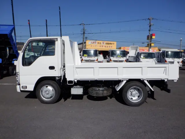 いすゞ エルフ 2RG-NKR88AD(2WD)の写真12