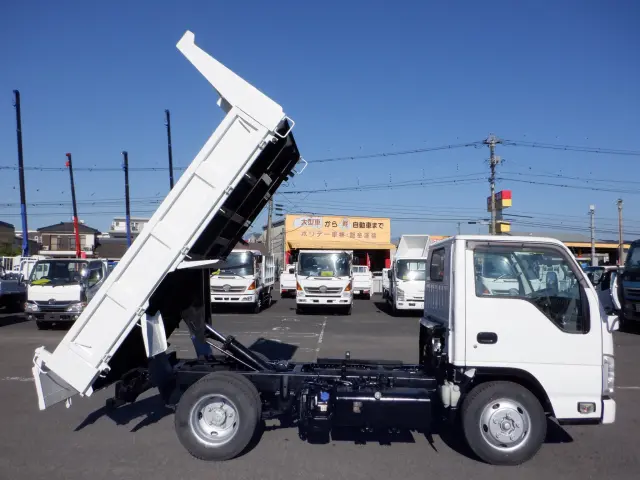 いすゞ エルフ 2RG-NKR88AD(2WD)の写真13