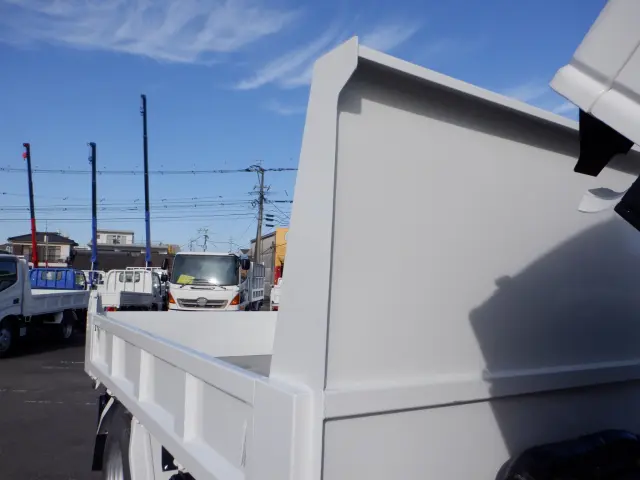 いすゞ エルフ 2RG-NKR88AD(2WD)の写真29