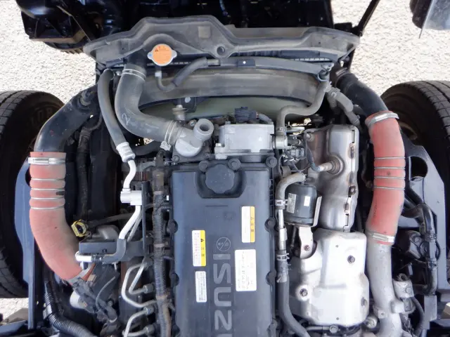 いすゞ エルフ 2RG-NKR88AD(2WD)の写真33