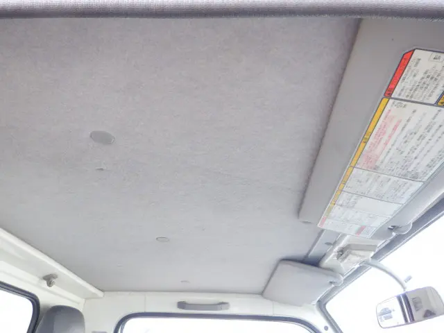 いすゞ エルフ 2RG-NKR88AD(2WD)の写真36