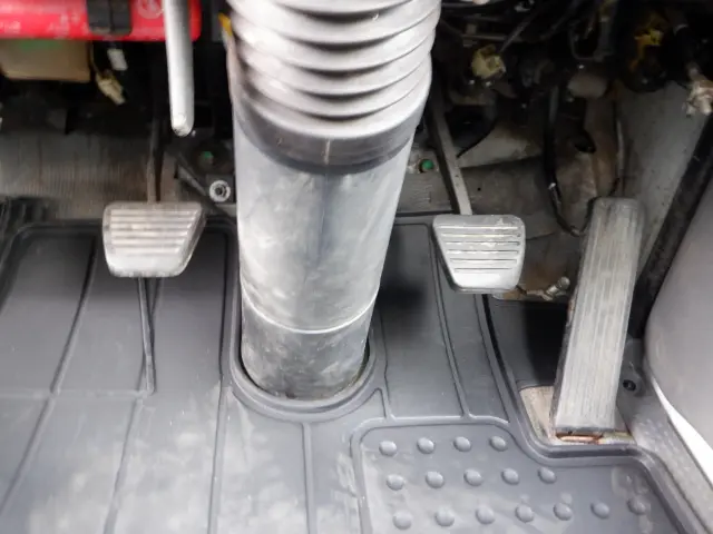 いすゞ エルフ 2RG-NKR88AD(2WD)の写真45