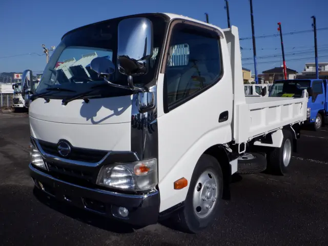 日野 デュトロ TKG-XZU620T(2WD)の写真1