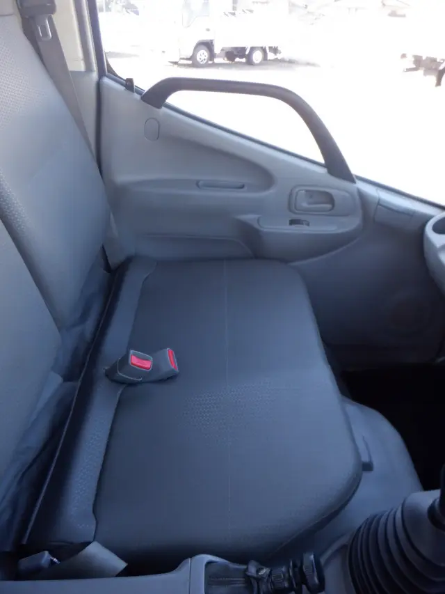 日野 デュトロ TKG-XZU620T(2WD)の写真35