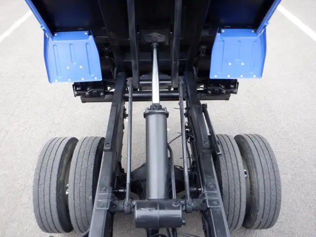 いすゞ エルフ TKG-NKR85AD(2WD)の写真16