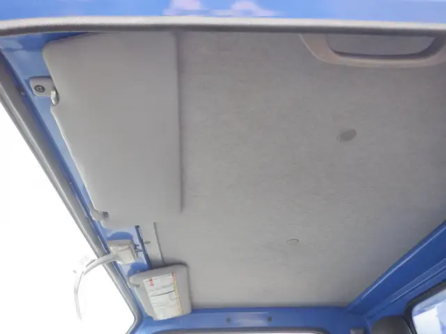 いすゞ エルフ TKG-NKR85AD(2WD)の写真32