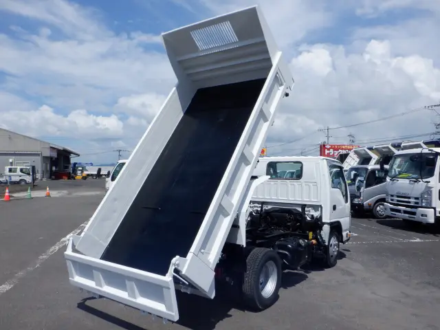 いすゞ エルフ TKG-NKR85AN(2WD)の写真11