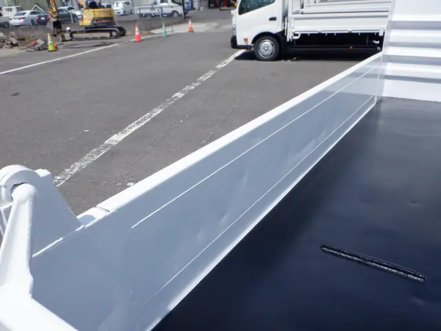 いすゞ エルフ TKG-NKR85AN(2WD)の写真15