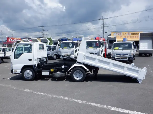 いすゞ エルフ TKG-NKR85AN(2WD)の写真18