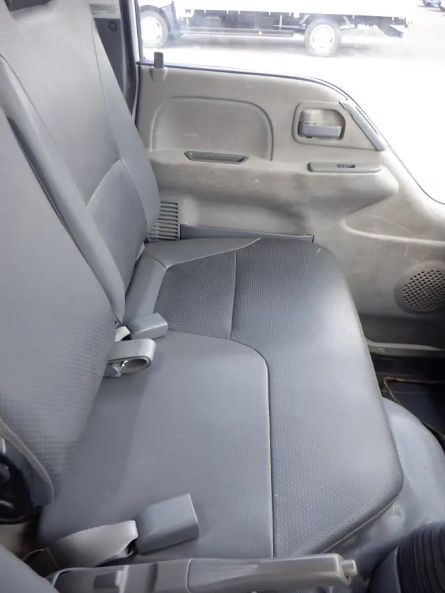 いすゞ エルフ TKG-NKR85AN(2WD)の写真41