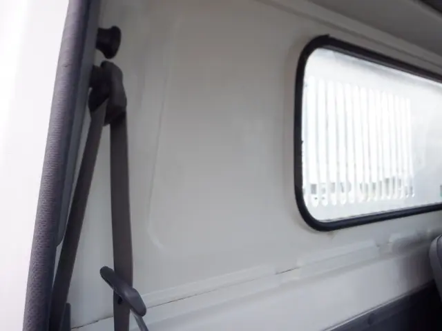 いすゞ エルフ TKG-NKR85AN(2WD)の写真43