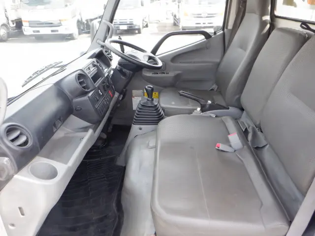 日野 デュトロ TKG-XZU620T(2WD)の写真41