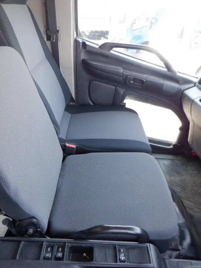 日野 レンジャー TKG-FC9JCAA(2WD)の写真41