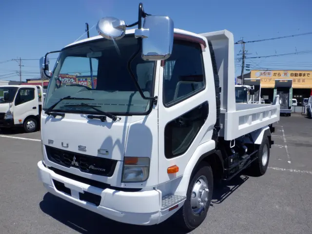 三菱 ファイター TKG-FK71F(2WD)の写真1