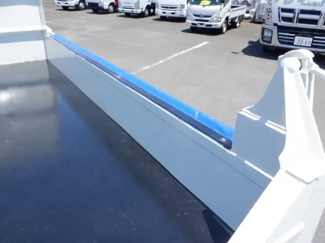 日野 レンジャー 2KG-FC2ABA(2WD)の写真10