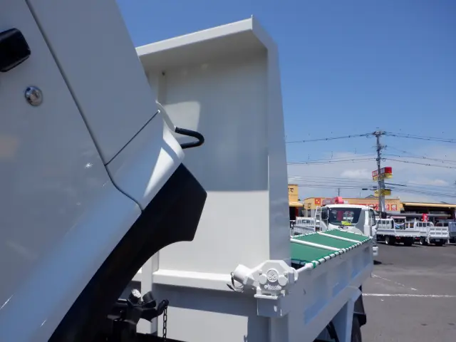 日野 レンジャー 2KG-FC2ABA(2WD)の写真30