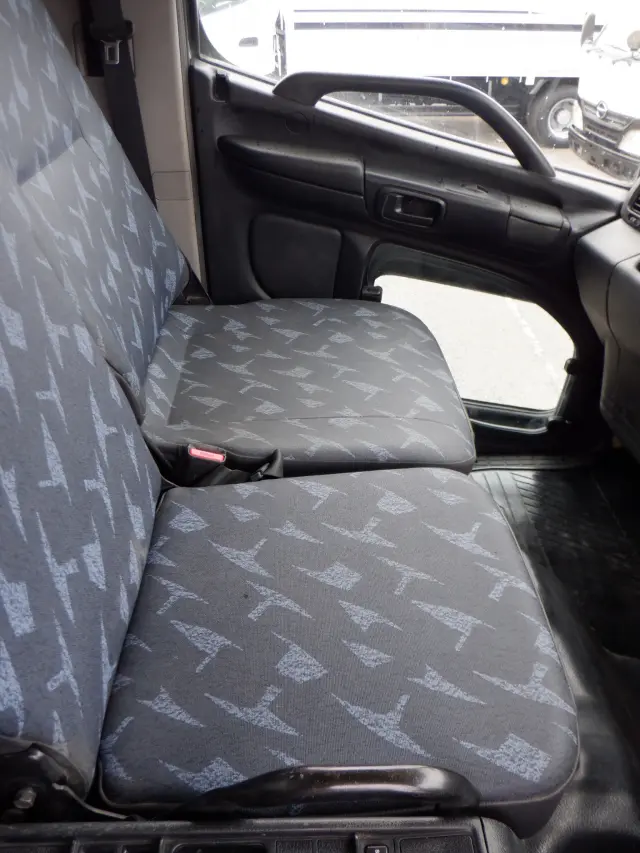 日野 レンジャー BDG-FC6JCWA(2WD)の写真39