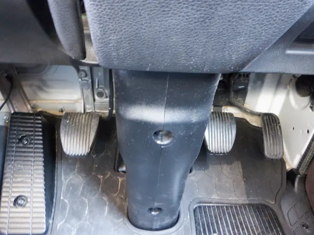 日野 レンジャー 2KG-FC2ABA(2WD)の写真40