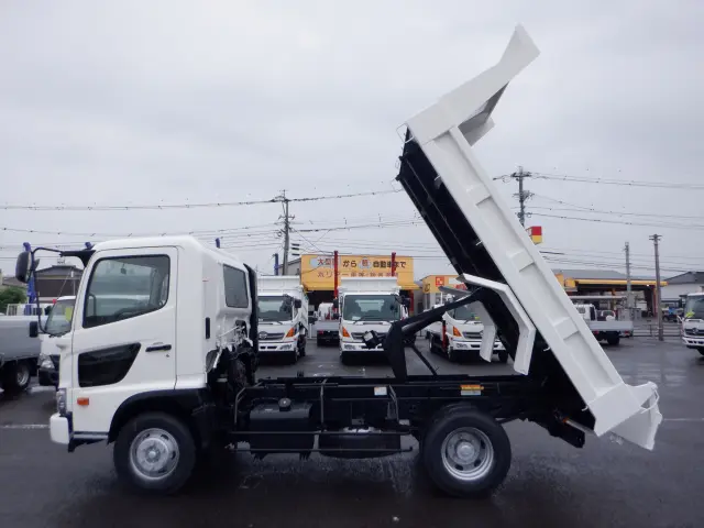 日野 レンジャー 2KG-FC2ABA(2WD)の写真17