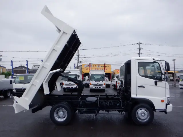 日野 レンジャー 2KG-FC2ABA(2WD)の写真18