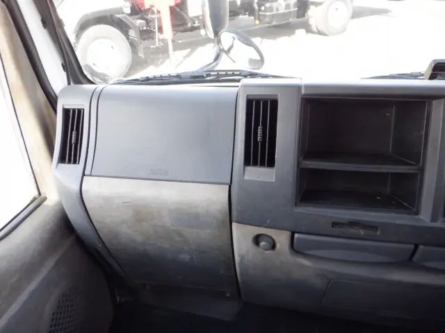 マツダ タイタン BKG-LKR85AR(2WD)の写真42