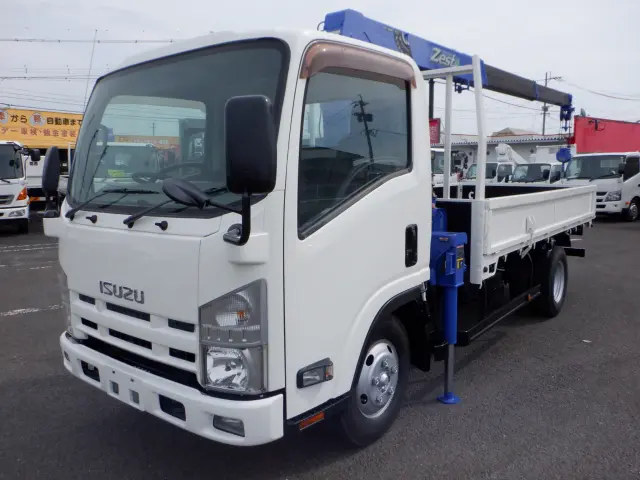 いすゞ エルフ TKG-NMR85AR(2WD)の写真1