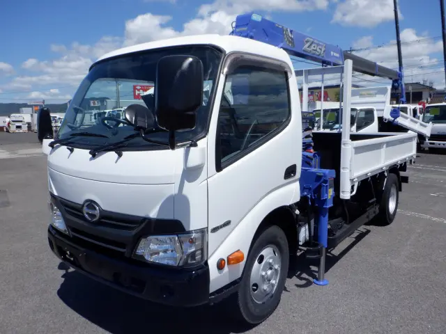 日野 デュトロ TPG-XZU650M(2WD)の写真1