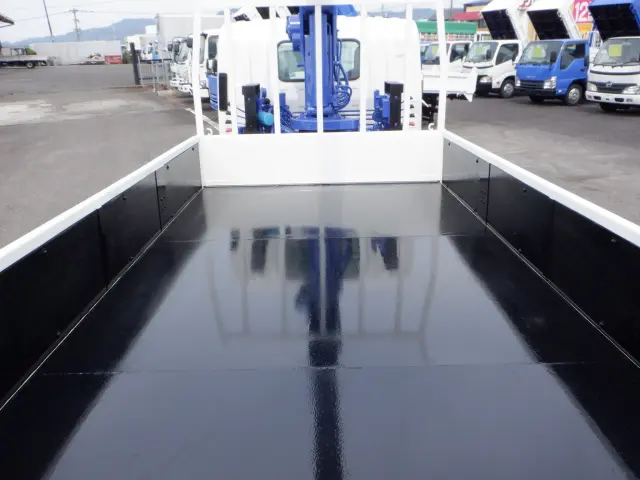 いすゞ エルフ TKG-NMR85AR(2WD)の写真8