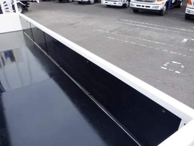 いすゞ エルフ TKG-NMR85AR(2WD)の写真10