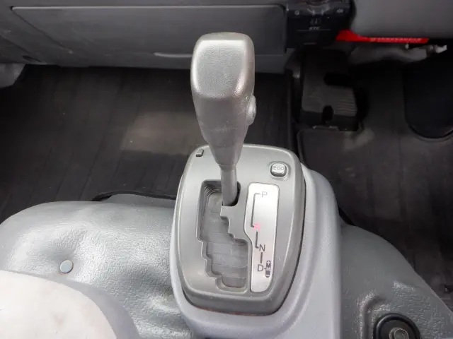 いすゞ エルフ TKG-NMR85AR(2WD)の写真46