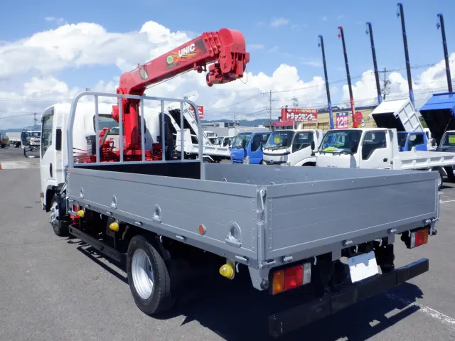 いすゞ エルフ TRG-NPR85AR(2WD)の写真6