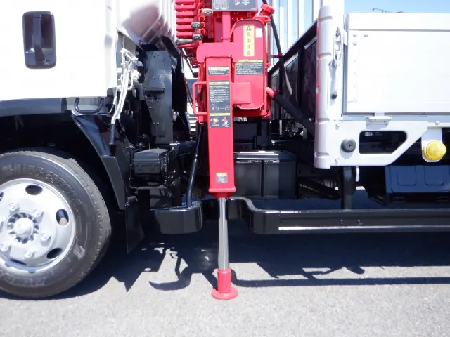 いすゞ エルフ TRG-NPR85AR(2WD)の写真16