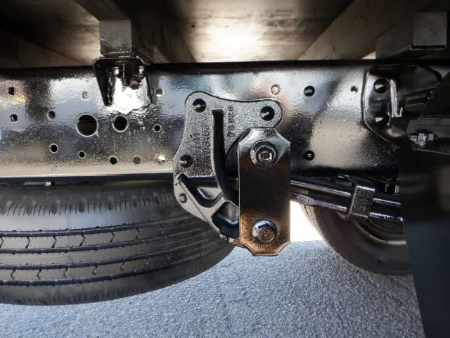 いすゞ エルフ TRG-NPR85AR(2WD)の写真27