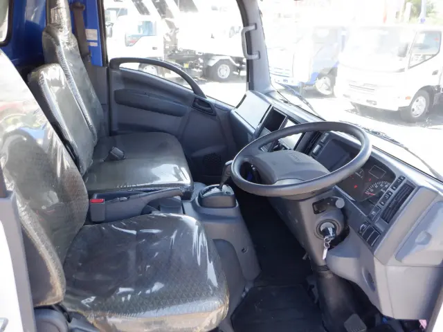 いすゞ エルフ TRG-NPR85AR(2WD)の写真34