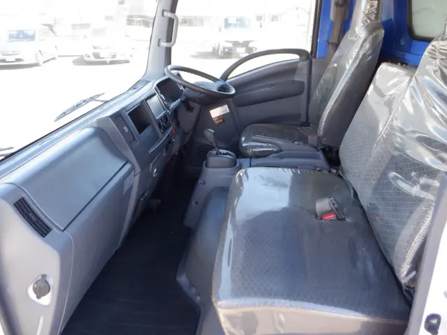 いすゞ エルフ TRG-NPR85AR(2WD)の写真35
