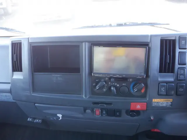 いすゞ エルフ TRG-NPR85AR(2WD)の写真40