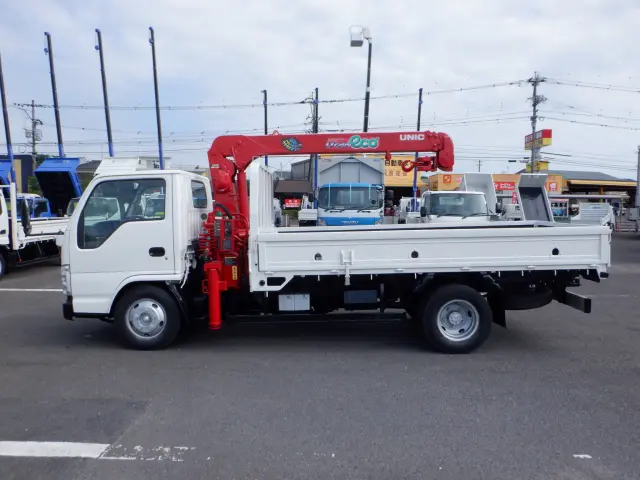 いすゞ エルフ BDG-NKR85R(2WD)の写真10