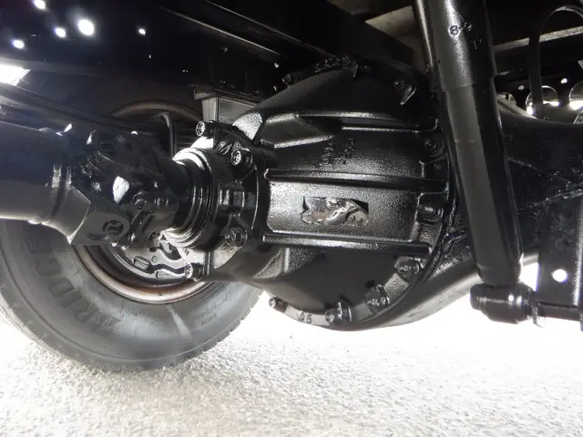 いすゞ エルフ BDG-NKR85R(2WD)の写真28