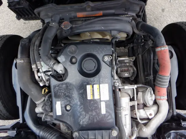 いすゞ エルフ BDG-NKR85R(2WD)の写真34