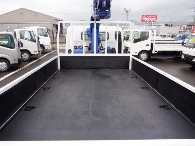 三菱 キャンター 2PG-FEB80(2WD)の写真3