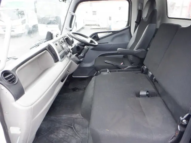 三菱 キャンター 2PG-FEB80(2WD)の写真37