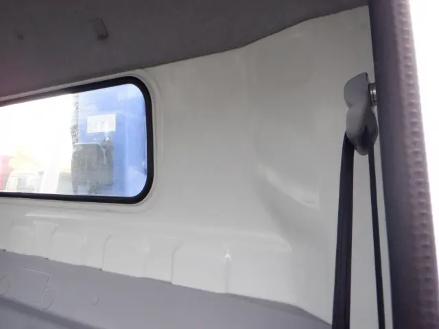 三菱 キャンター 2PG-FEB80(2WD)の写真40