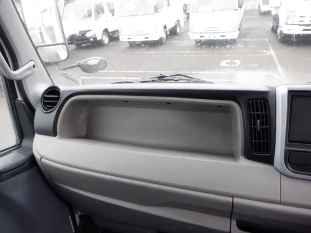 三菱 キャンター 2PG-FEB80(2WD)の写真41