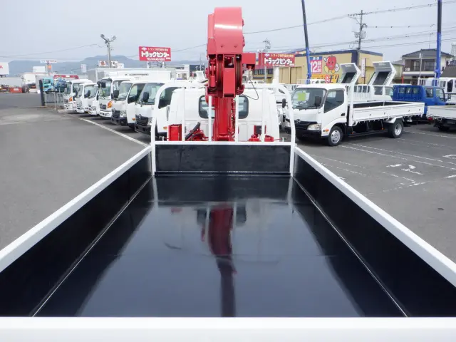 いすゞ エルフ TKG-NKR85R(2WD)の写真8