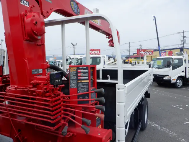 いすゞ エルフ TKG-NKR85R(2WD)の写真28