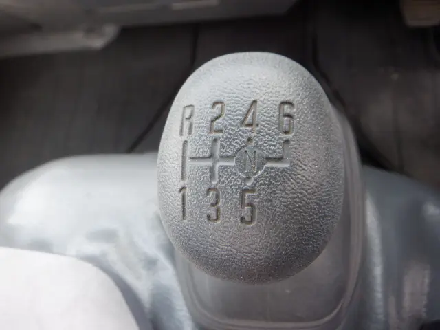 いすゞ エルフ TKG-NKR85R(2WD)の写真44