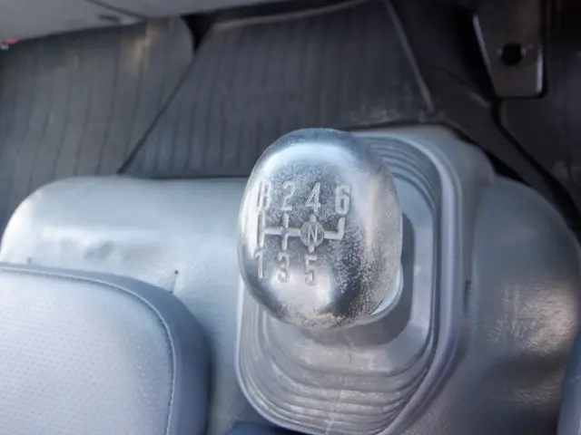 いすゞ フォワード TKG-FRR90S1(2WD)の写真46