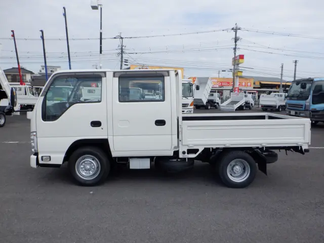 いすゞ エルフ 2RG-NHR88A(2WD)の写真12
