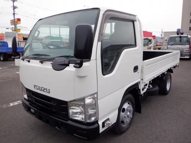 いすゞ エルフ TPG-NJR85A(2WD)の写真1